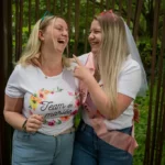 Saut collectif au Jardin des Géants